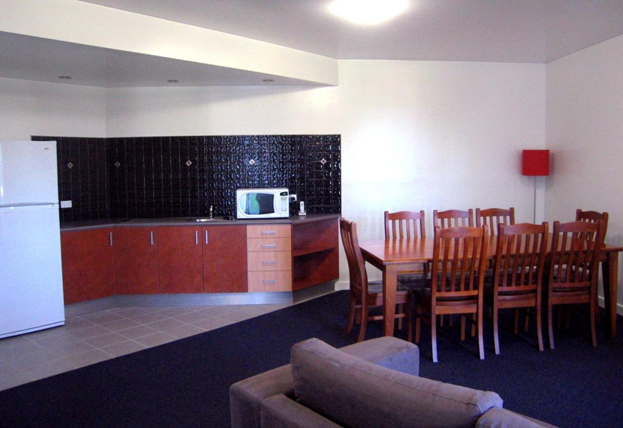 Country Roads Motor Inn Dysart Zimmer foto